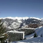 Pierre & Le Moriond Appart hôtel 3*