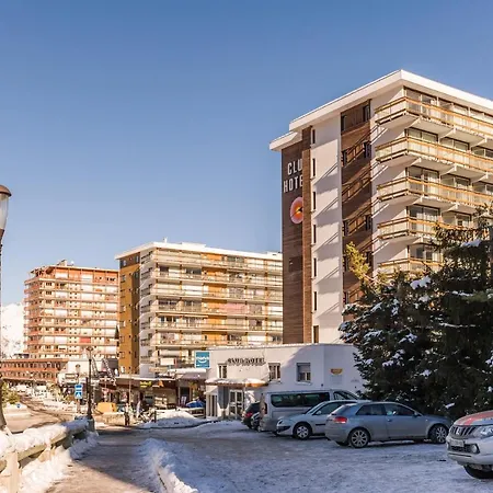 Pierre & Le Moriond Hotel apartamentowy 3*